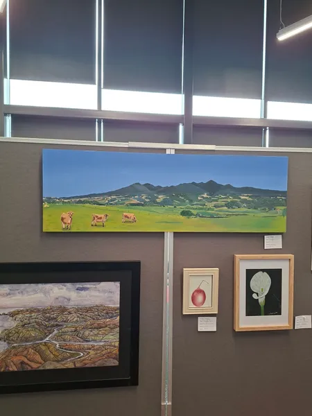 Pirongia by Maryanne Wolter-Pryke